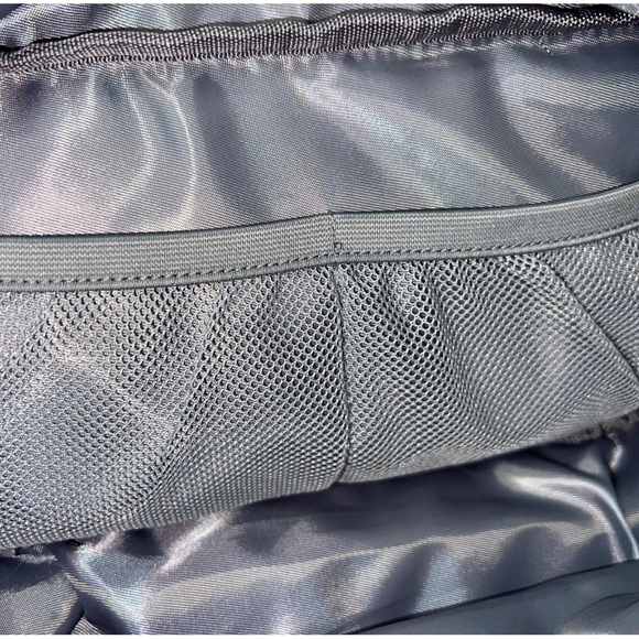 Pink Convertible Diaper Fanny Pack Crossbody w/ Changing Pad - Picture 5 of 8